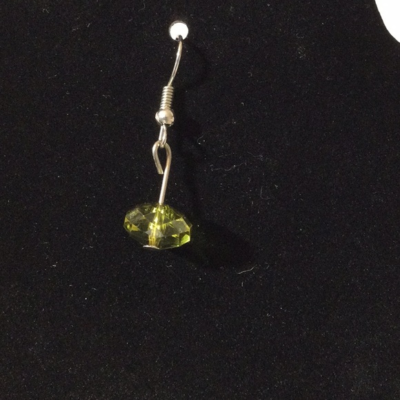 Green Bead Earrings - Picture 2 of 12
